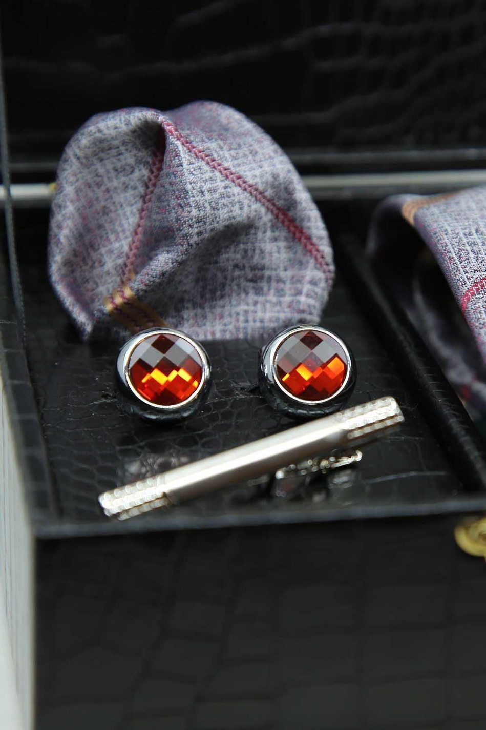 Siyah Erkek Hediye Kutusu - Mendilli Kravat Kol Düğmesi Kravat İğnesi KMK86