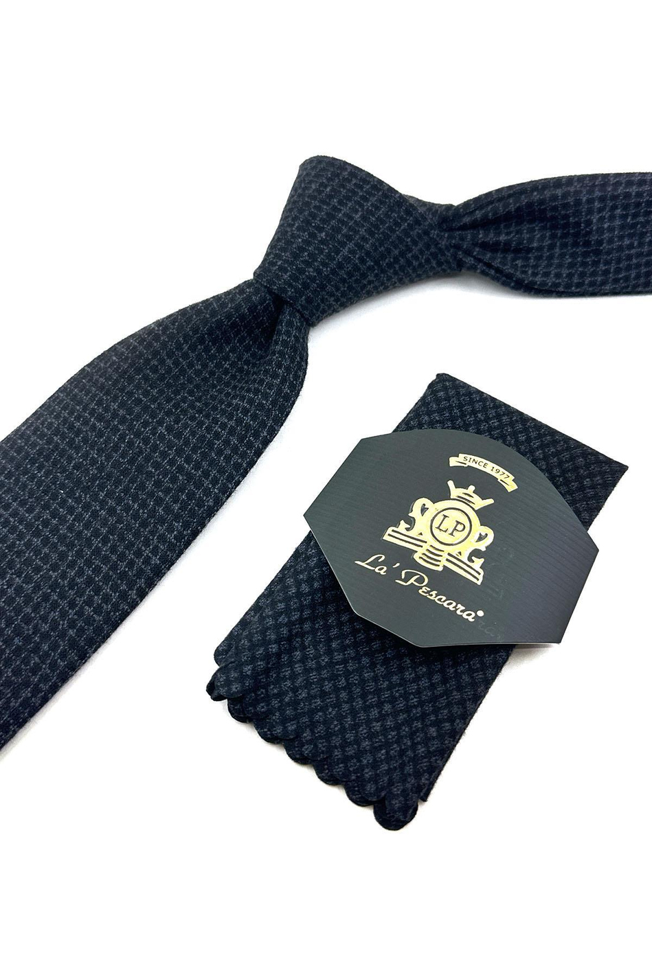 Siyah - Füme Kare Desen Mendilli Yün Klasik Kravat KK12091