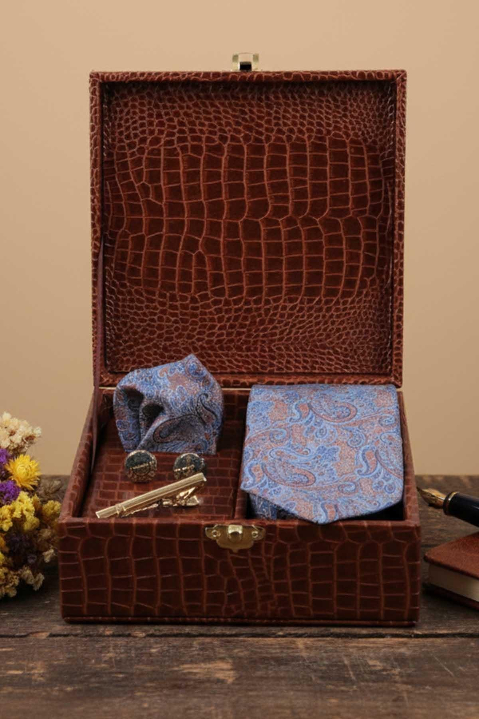 Taba Erkek Hediye Kutusu - Mendilli Kravat Kol Düğmesi Kravat İğnesi KMK77