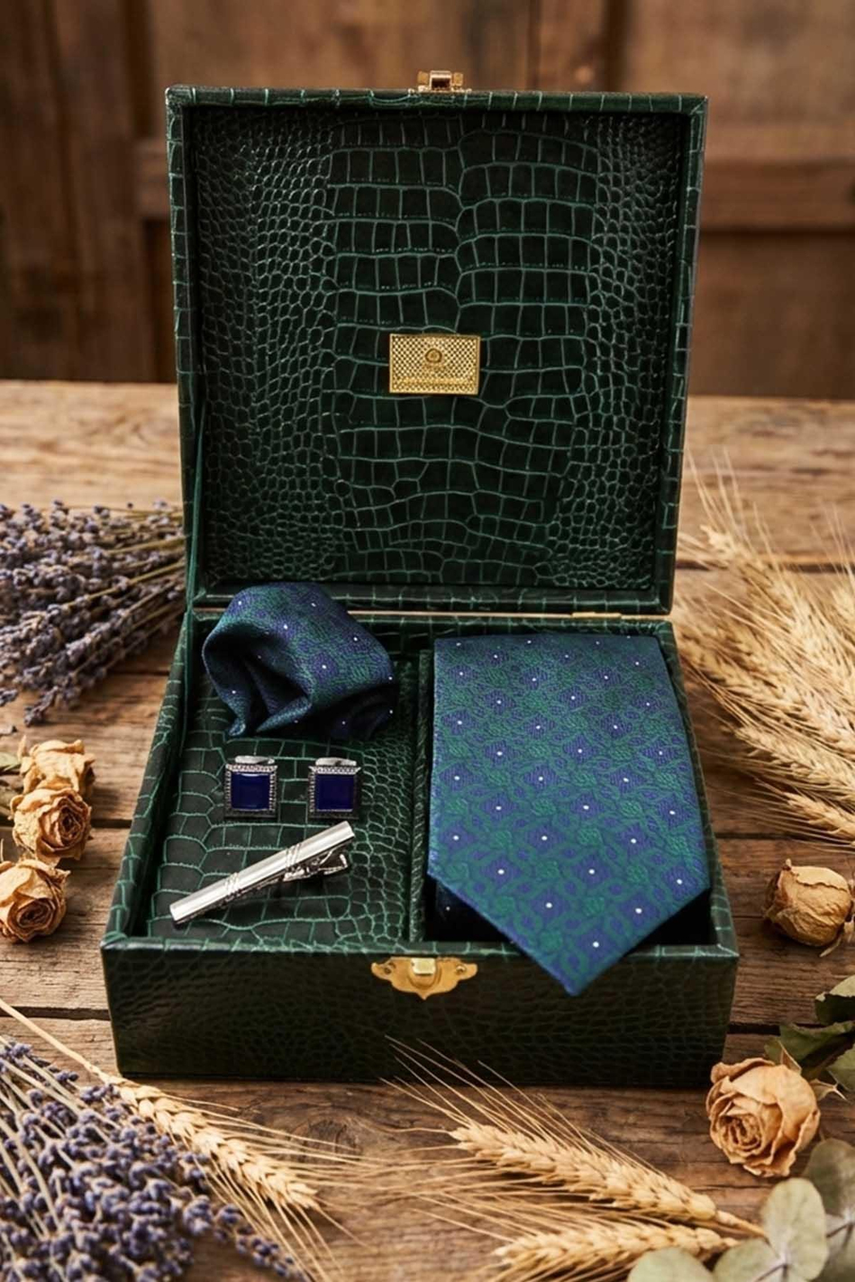 Yeşil Erkek Hediye Kutusu - Kravat Kol Düğmesi Kravat İğnesi KMK138