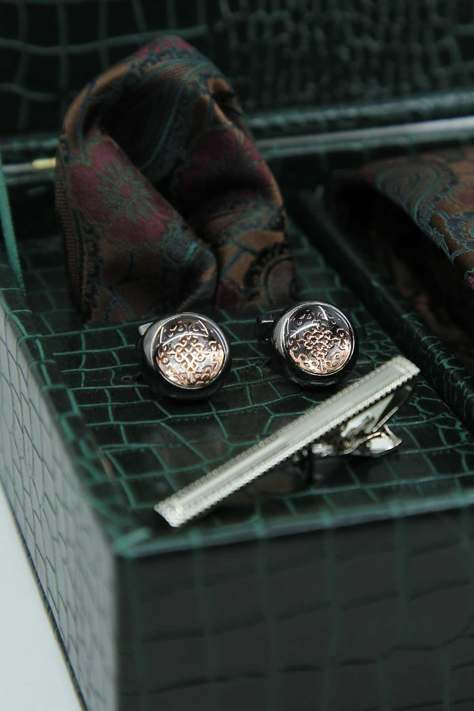 Yeşil Erkek Hediye Kutusu - Kravat Kol Düğmesi Kravat İğnesi KMK140