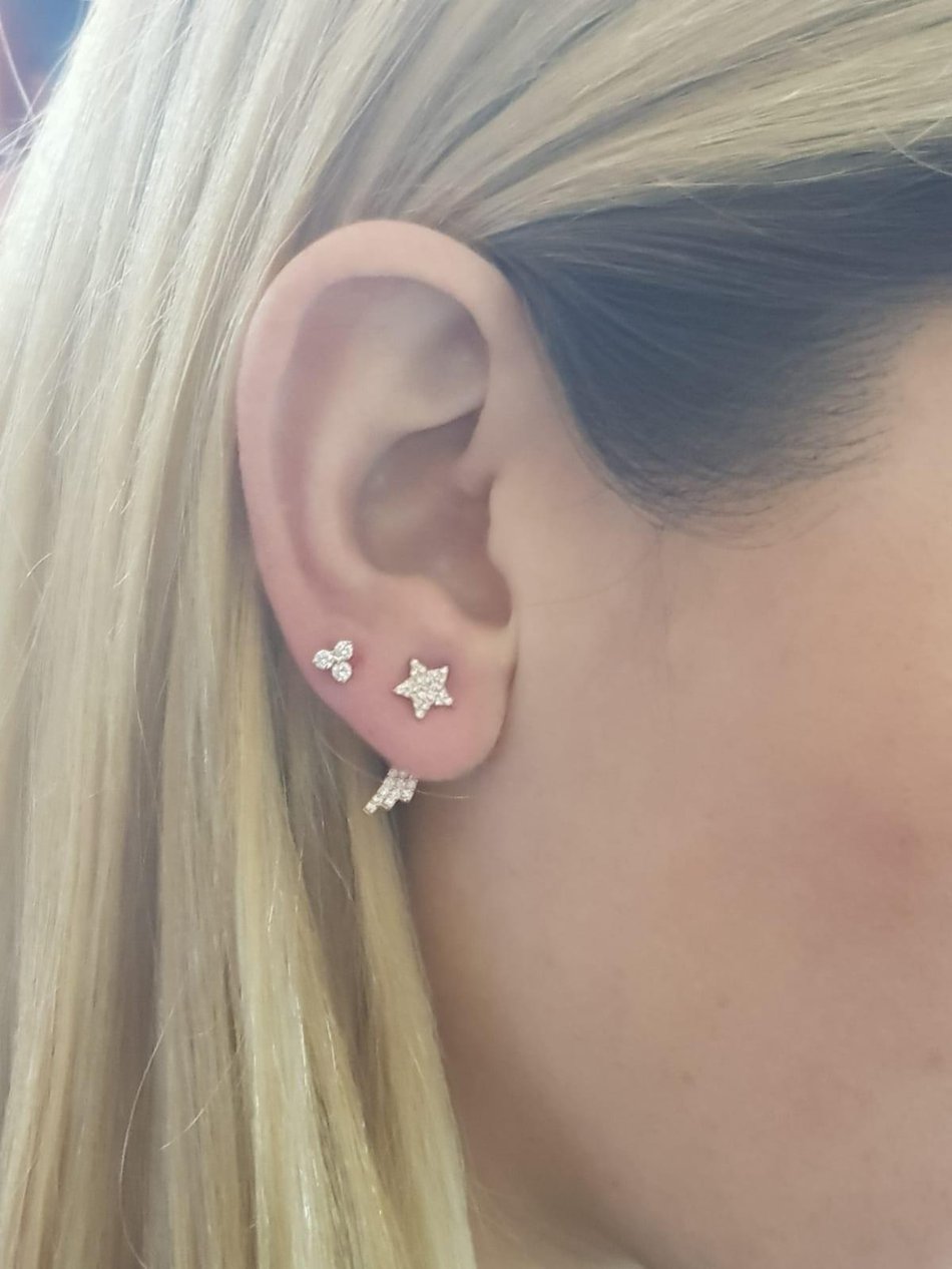 ECCE Pembe Altın Minik 3 Pırlantalı Üzüm Küpe