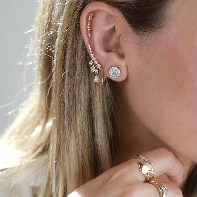 ECCE 11 Süzme Pırlantalı Sallantılı Küpe