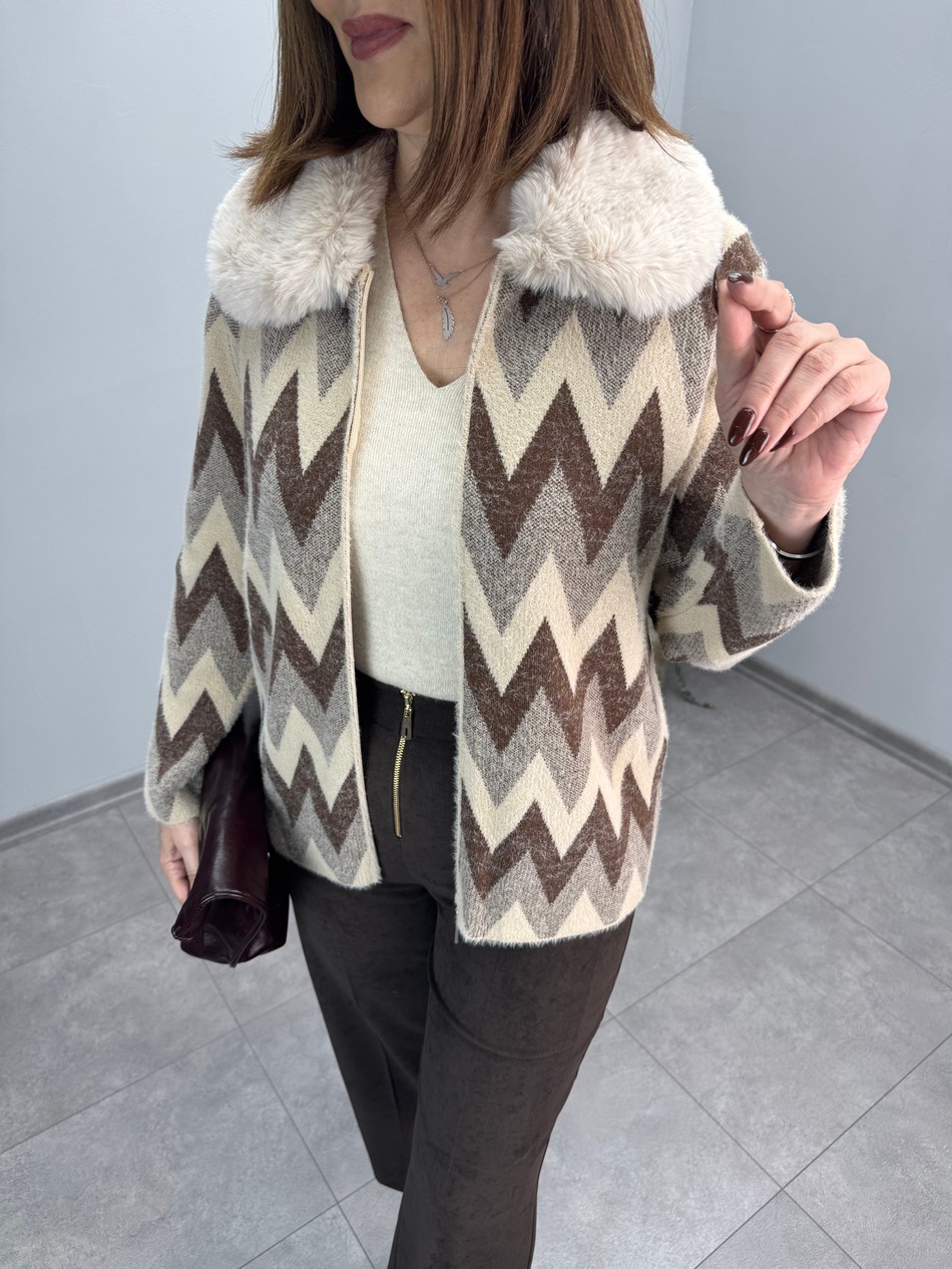 Yakası Kürklü Zig Zag Desen Angora Hırka Ceket 4072