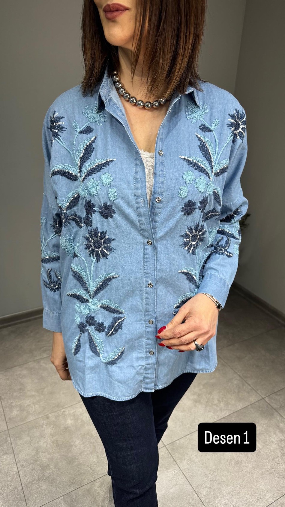 Üzeri Nakış Ve Payet İşlemeli Tencel Gömlek 3035