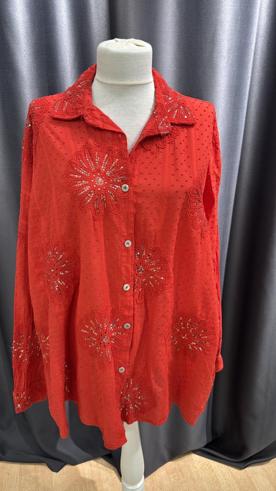 Payetli Nakışlı İthal Gömlek 1402