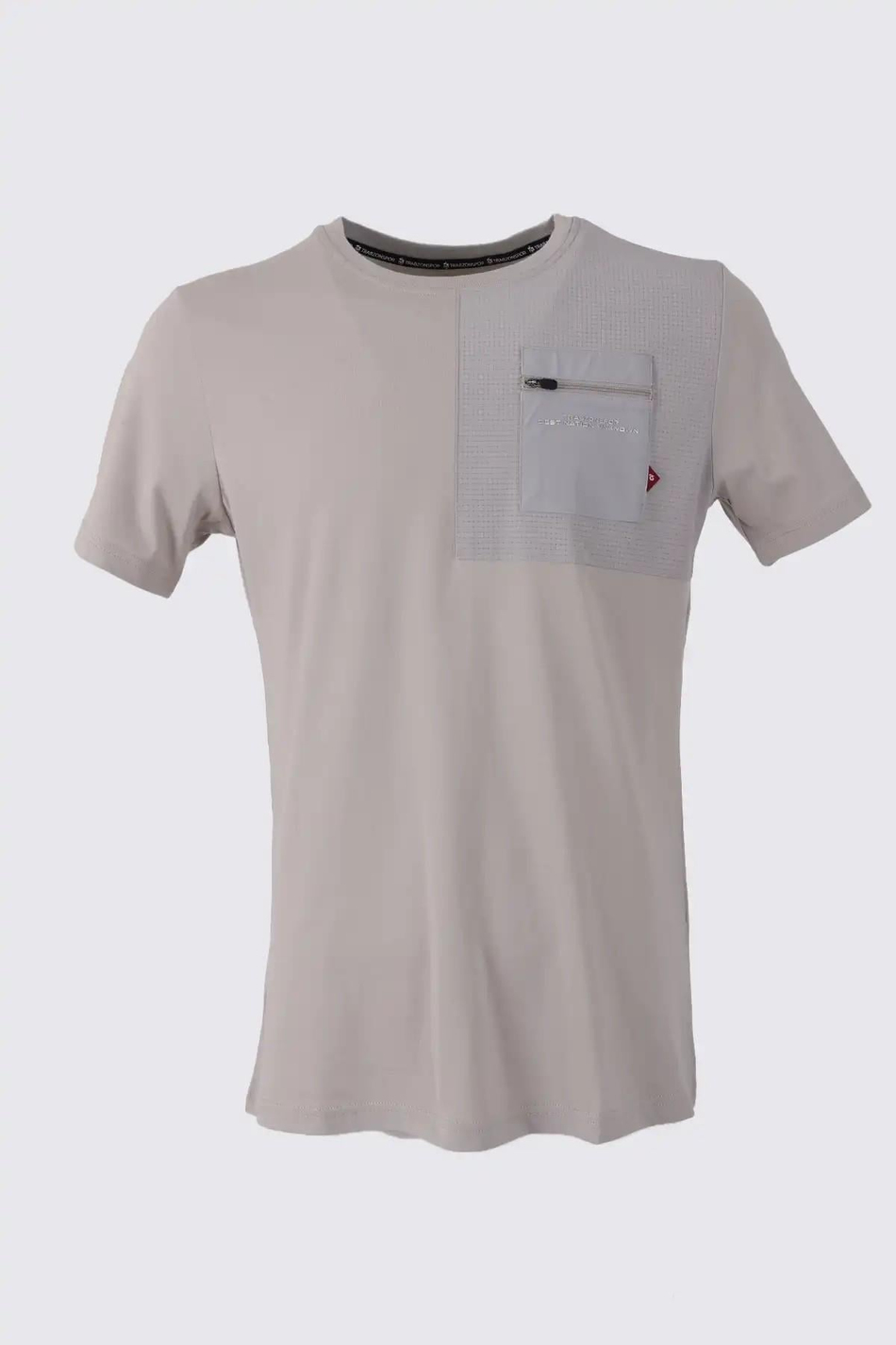 tshirt-bisiklet-yaka-sol-gogus-kare-de-ce-39a.jpg