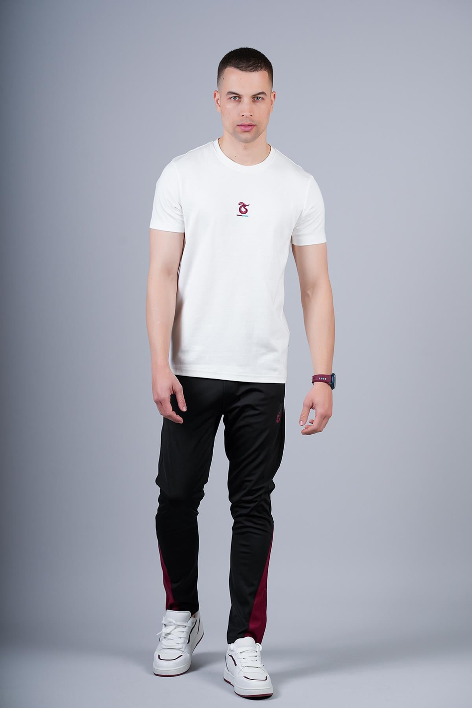 TSHIRT YÜKSEK LOGOLU