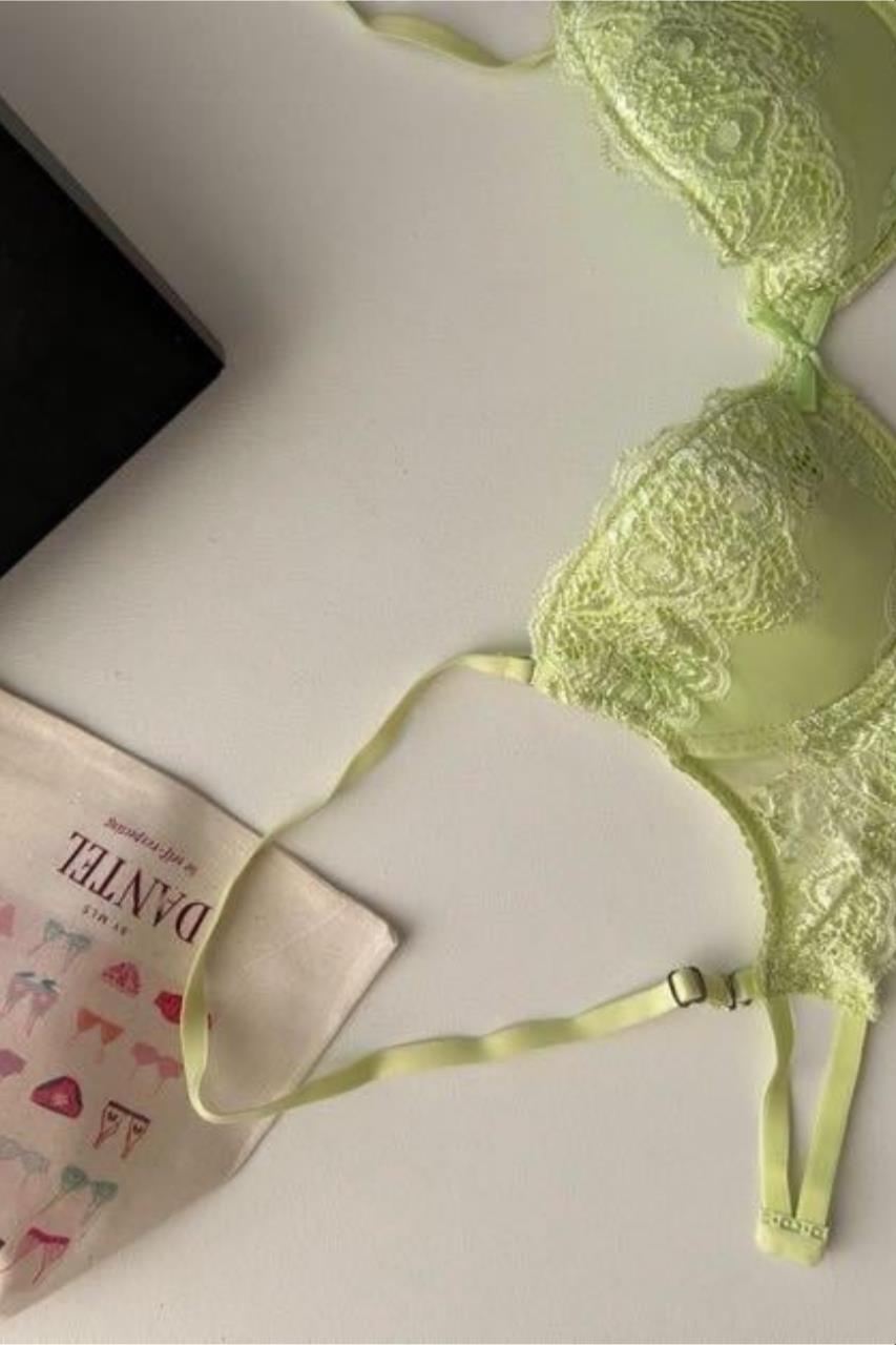 A Cup Çıkarılabilir Destekli Mikro Sütyen