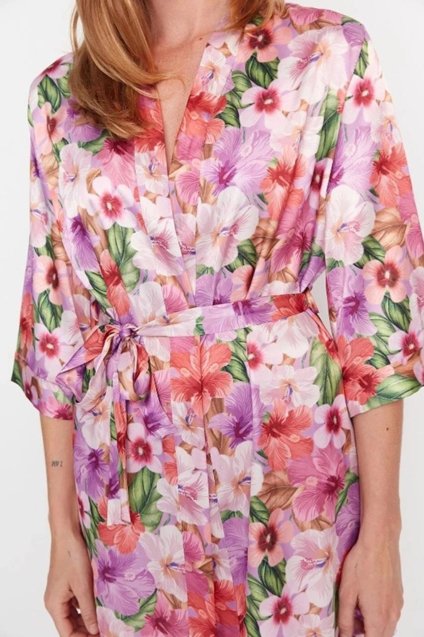 Dantel Çiçek Bahçesi Saten Sabahlık