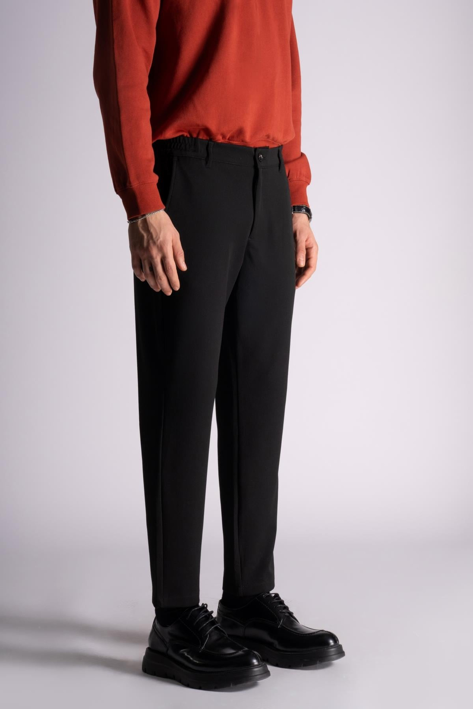Beli Yarım Lastikli Slim Fit Chino Crop Pantalon Siyah
