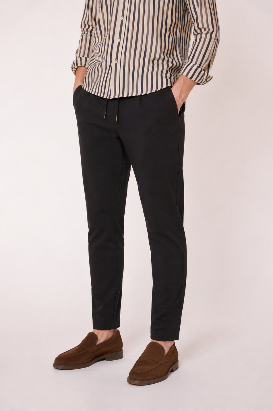 Erkek Beli Bağcıklı Yandan Cepli Slim Fit Jogger Siyah Pantolon