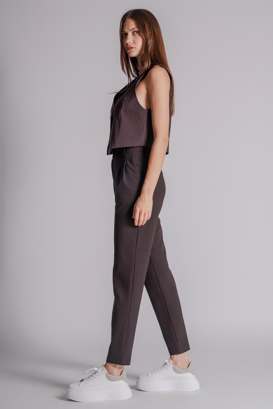 Women Side Pocket Back Pocket Elastic Waist Pleated Slim Fit Pants  Brown