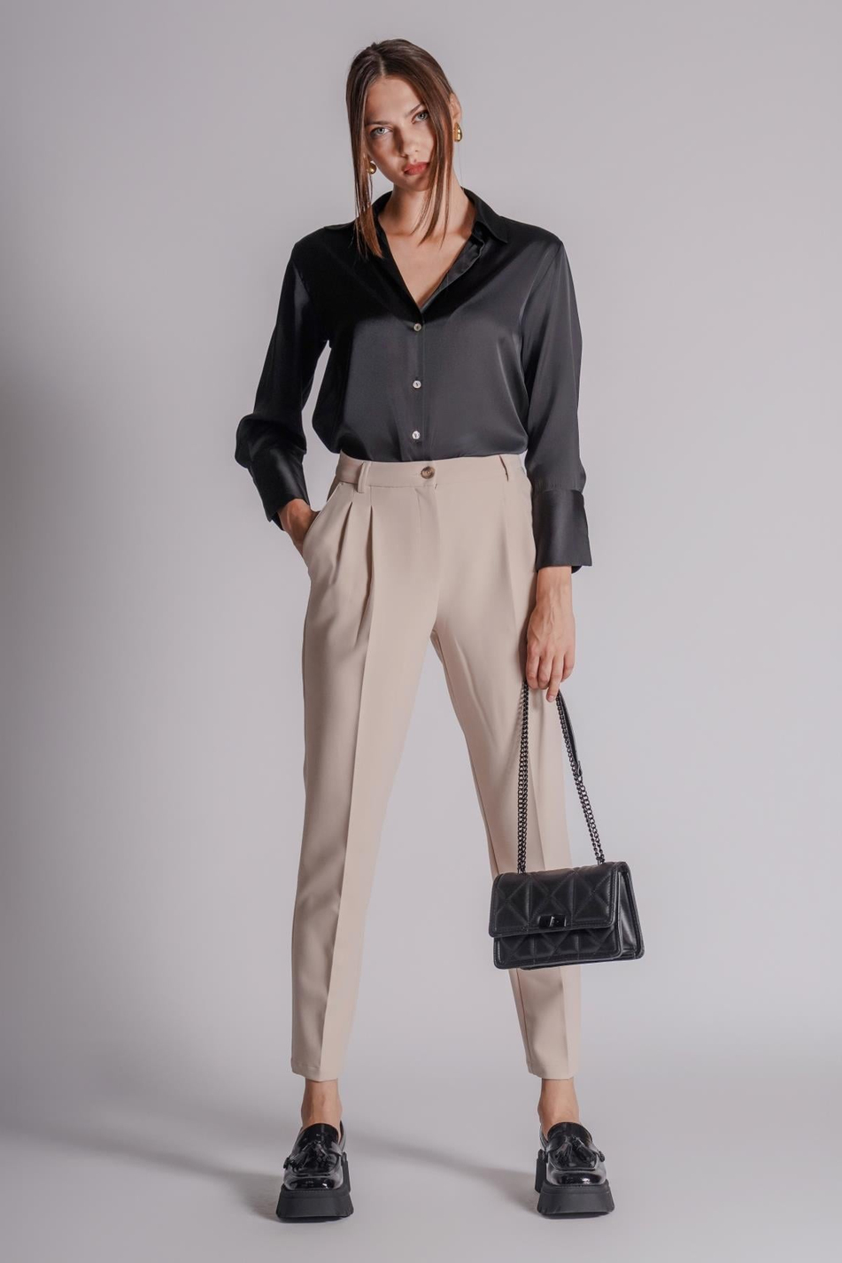  Women Side Pocket Back Pocket Elastic Waist Pleated Slim Fit Pants  Stone