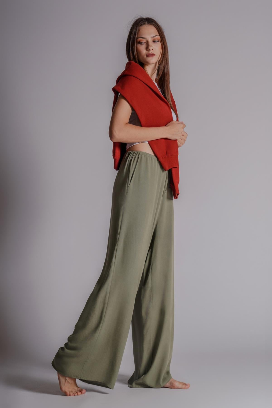  Women Side Pocket Elastic Waist Relaxed Fit Pants  Khaki