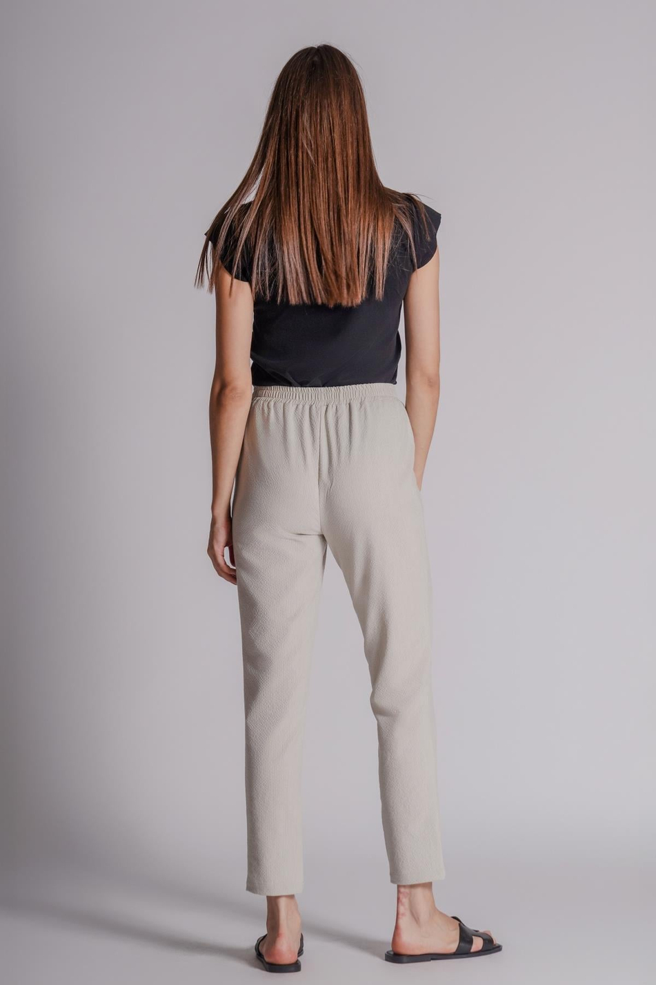  Women Side Pocket Elastic Waist Pleated Slim Fit Jogger Pants  Beige