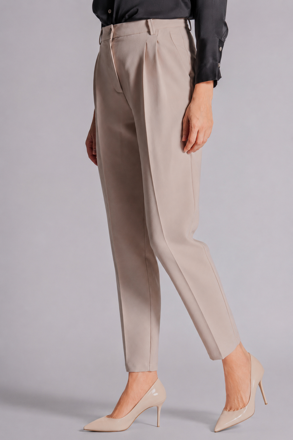 Kadın Yandan Cepli Arka Cep Fleto Beli Lastikli ve Pilili Slim Fit Pantolon Taş