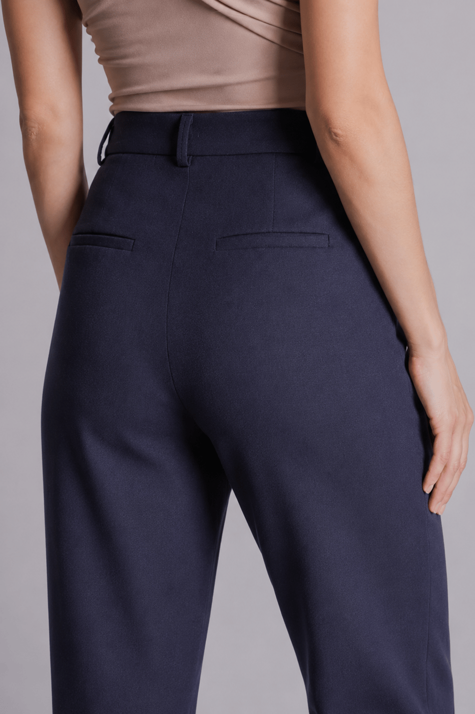 Kadın Yandan Cepli Arka Cep Fleto Beli Lastikli ve Pilili Slim Fit Pantolon Lacivert