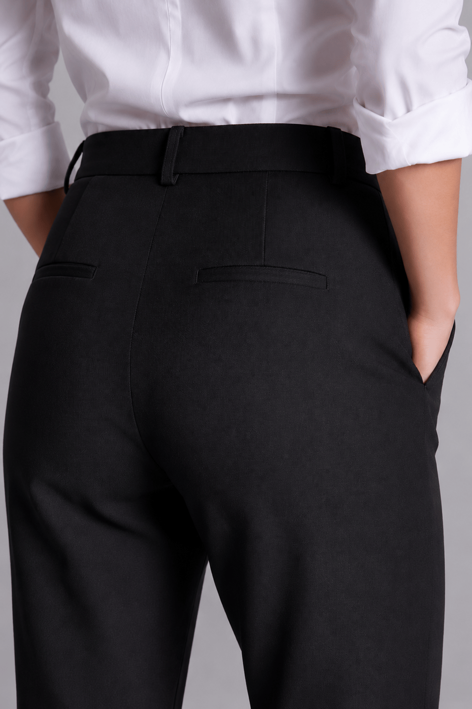 Kadın Yandan Cepli Arka Cep Fleto Beli Lastikli ve Pilili Slim Fit Pantolon Siyah