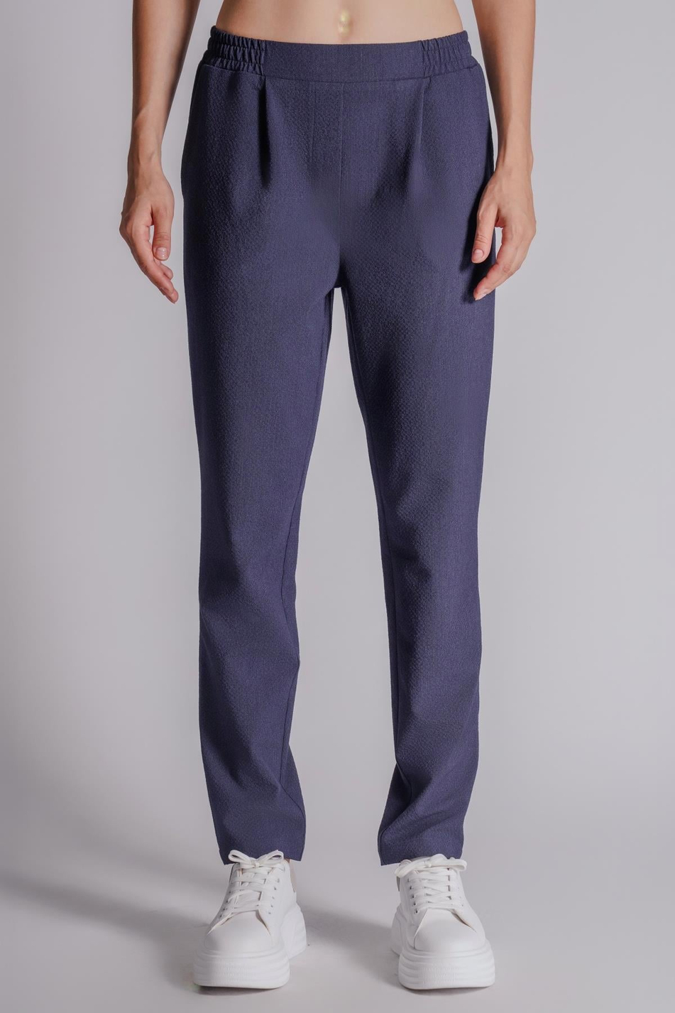 Kadın Yandan Cepli Beli Lastikli ve Pileli Slim Fit Jogger Pantolon Lacivert
