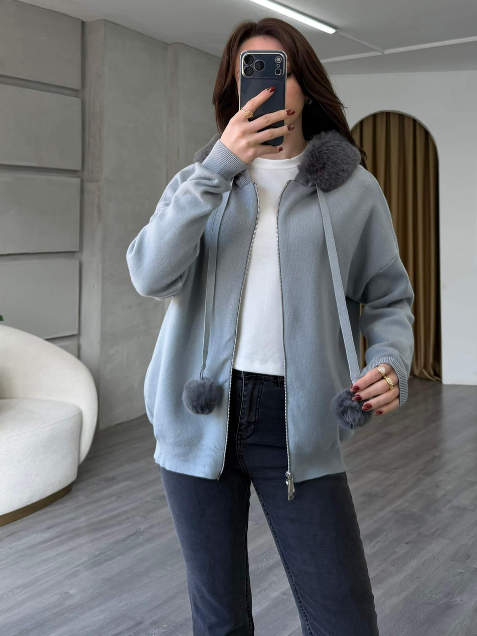 140215 Kürklü Ponponlu Fermuarlı Hırka GriCoral