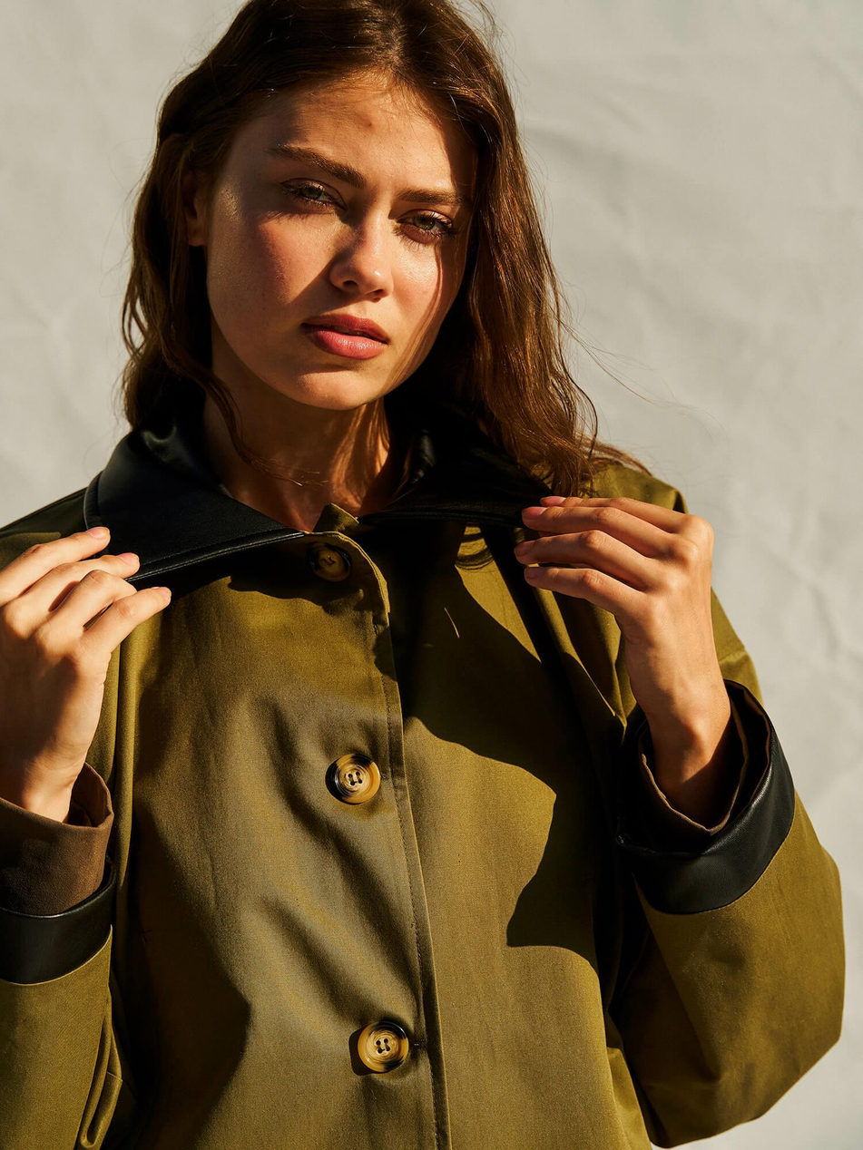 250462 Deri Yakalı Trençkot Açık HakiCoral