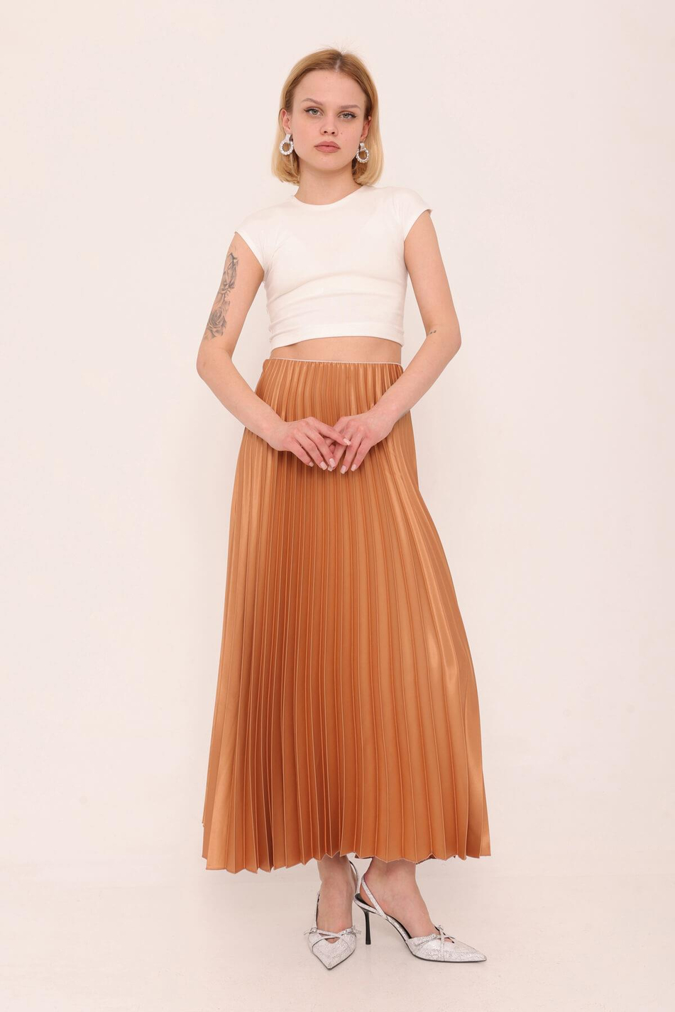 50137 Piliseli Uzun Etek Camel-Coral