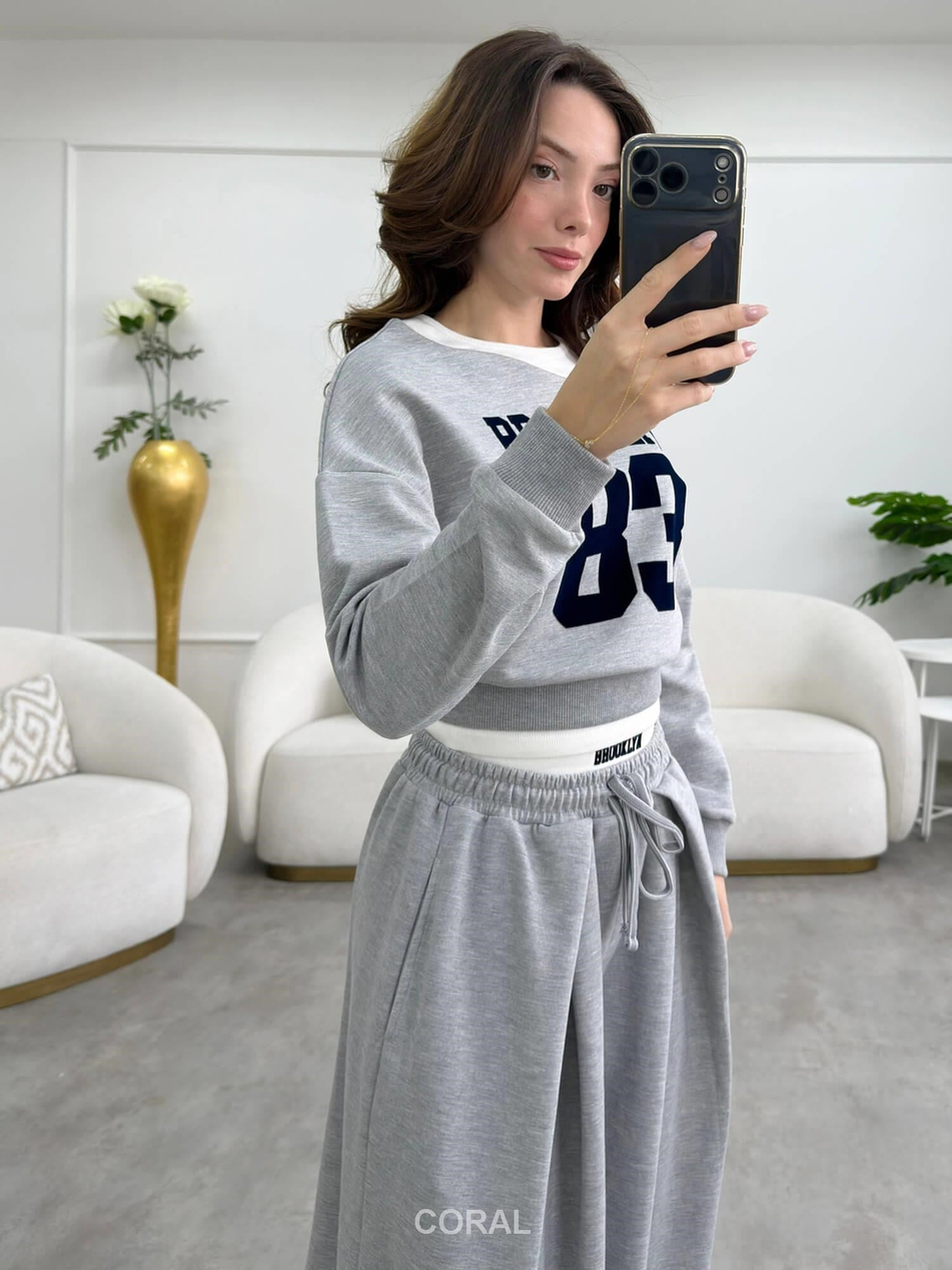 Atlet Detaylı Yazılı Kısa Sweatshirt SWT02438 GriCoral