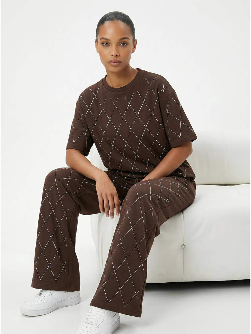 Büyük Baklava Taşlı Takım 7487 KahveCoral