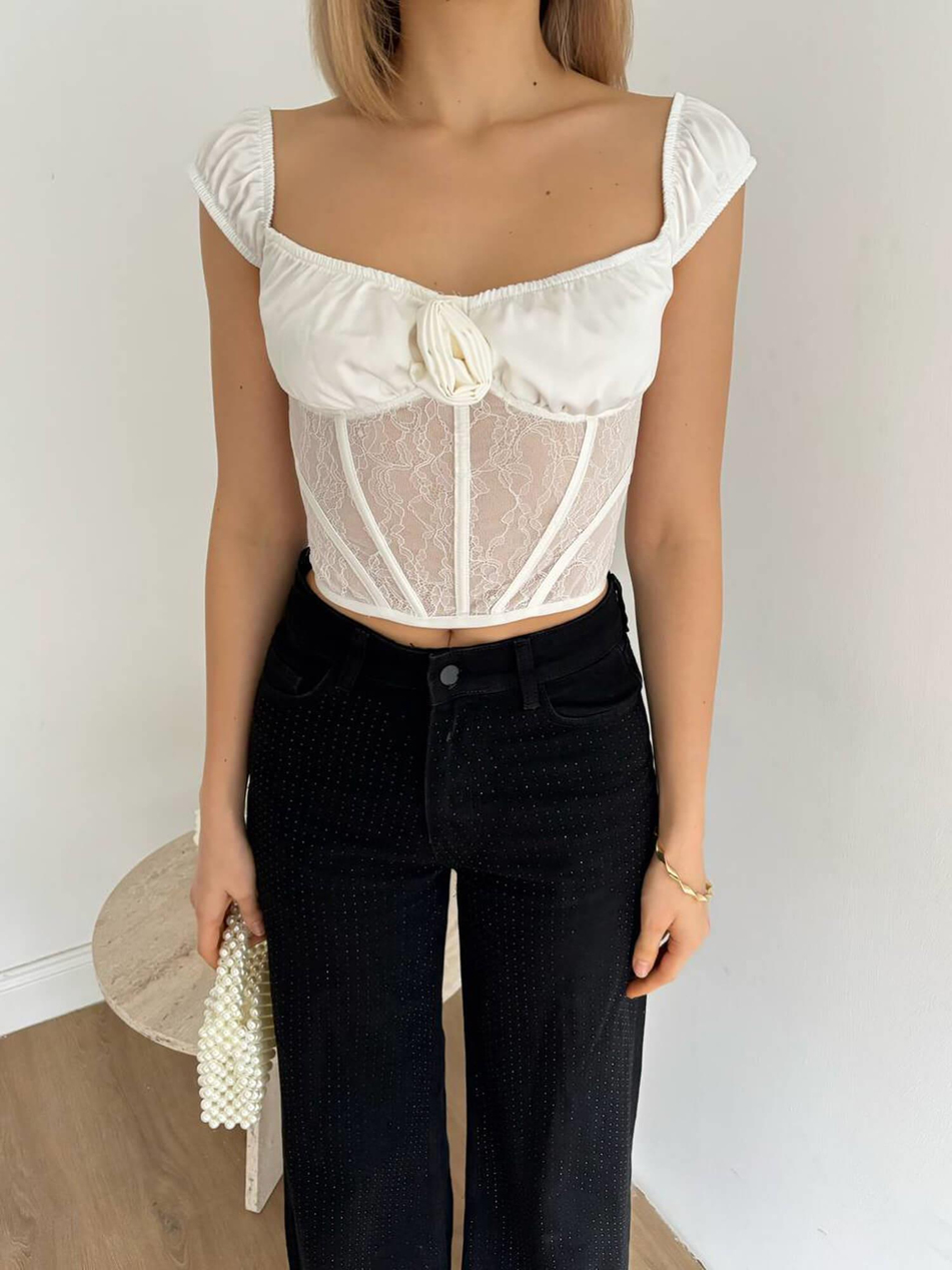 Gül Detaylı Sırtı Fermuarlı Bluz 20289 BeyazCoral