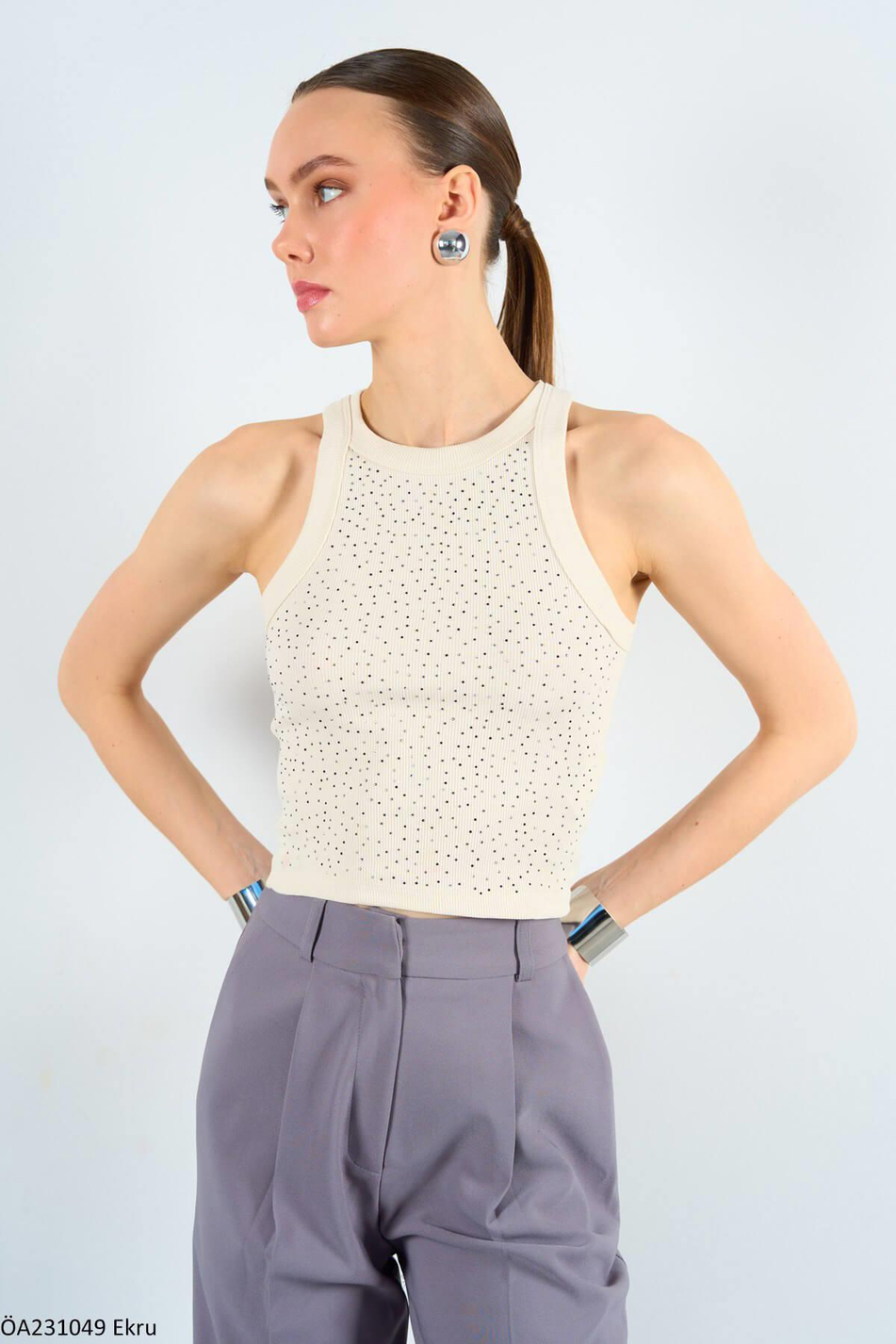 Halter Yaka Taşlı Atlet Ekru-Coral