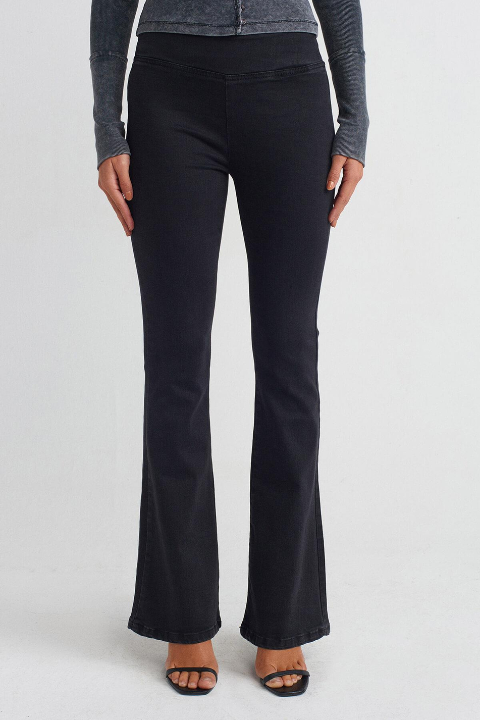 Kalın Kemerli Flare Pantolon Siyah-Coral