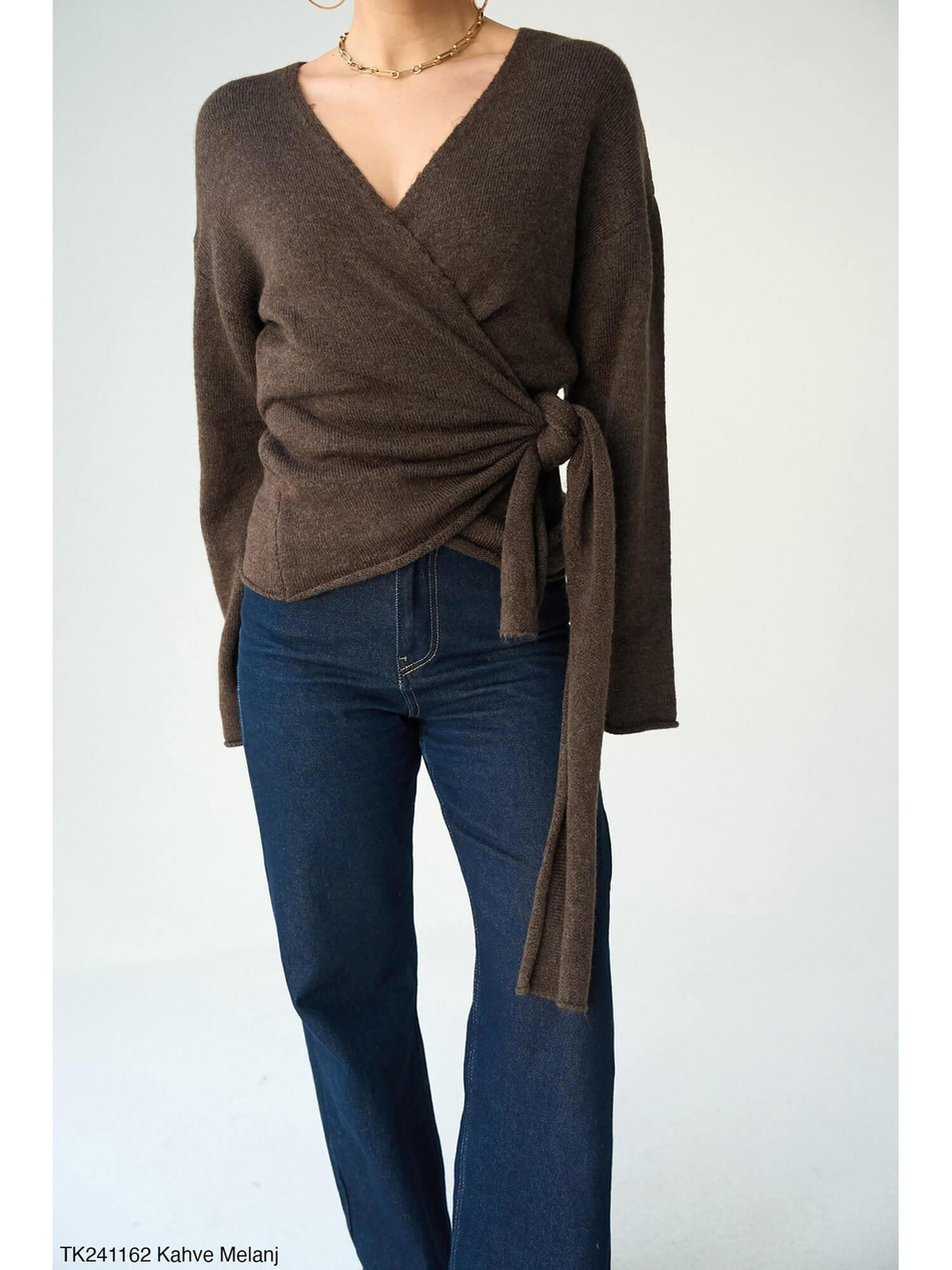 Kruvaze Bağlamalı Kazak Tk241162 KahveCoral