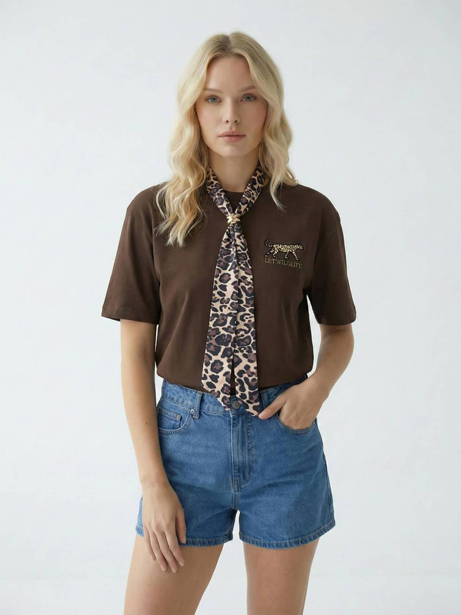 Leopar Desen Fularlı Tişört 7444 KahveCoral