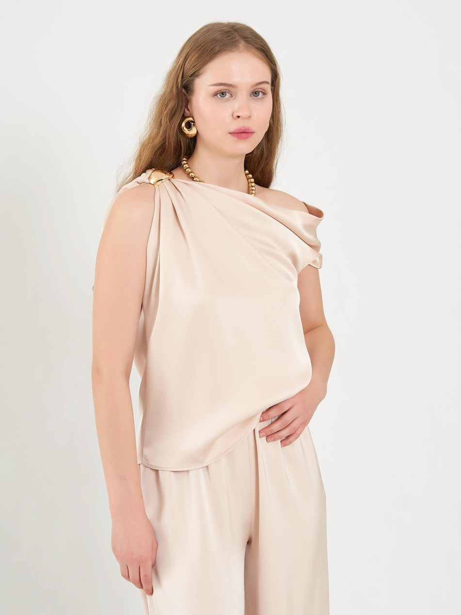 Omzu Tokalı Asimetrik Yakalı Bluz 071821 BejCoral