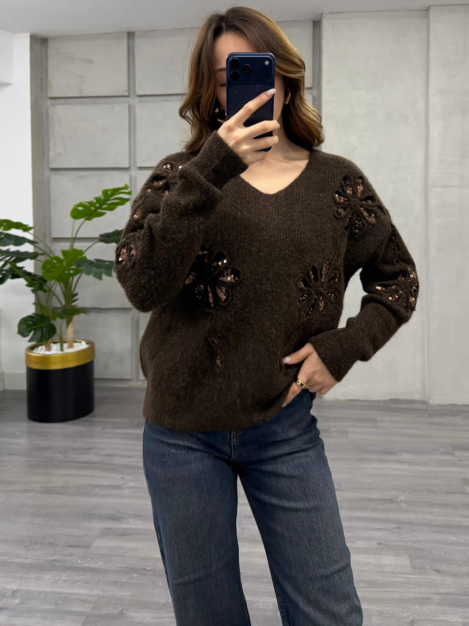 Pullu Çiçek İşlemeli V Yaka Kazak 7718 KahveCoral