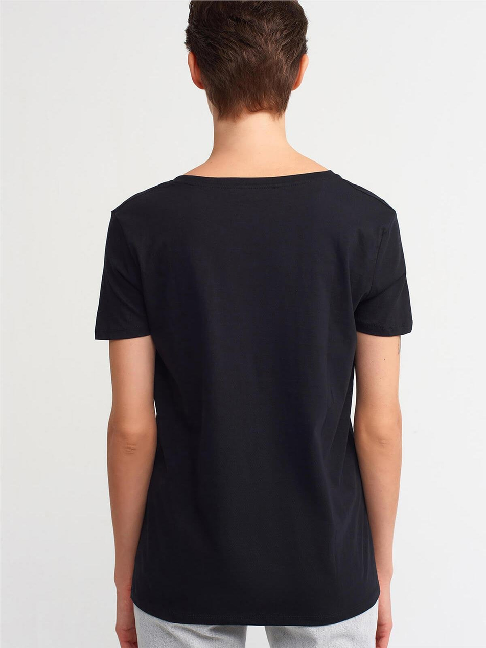 V Yaka Basic Tişört Siyah-Coral