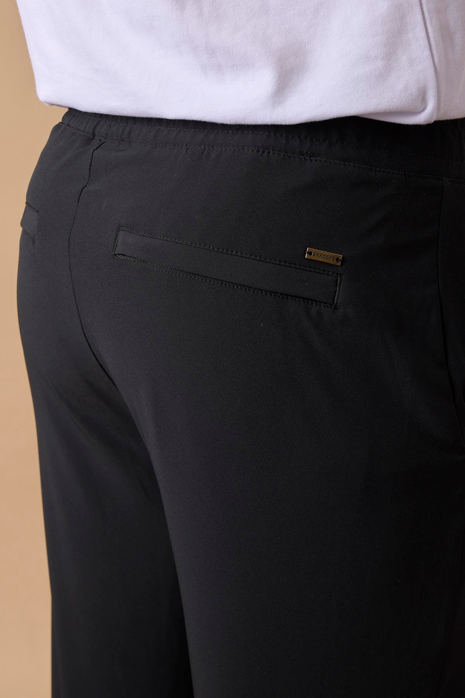 Erkek Arka Cepleri Fermuarlı Siyah Jogger Pantolon