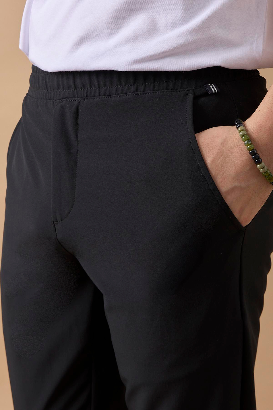 Erkek Arka Cepleri Fermuarlı Siyah Jogger Pantolon