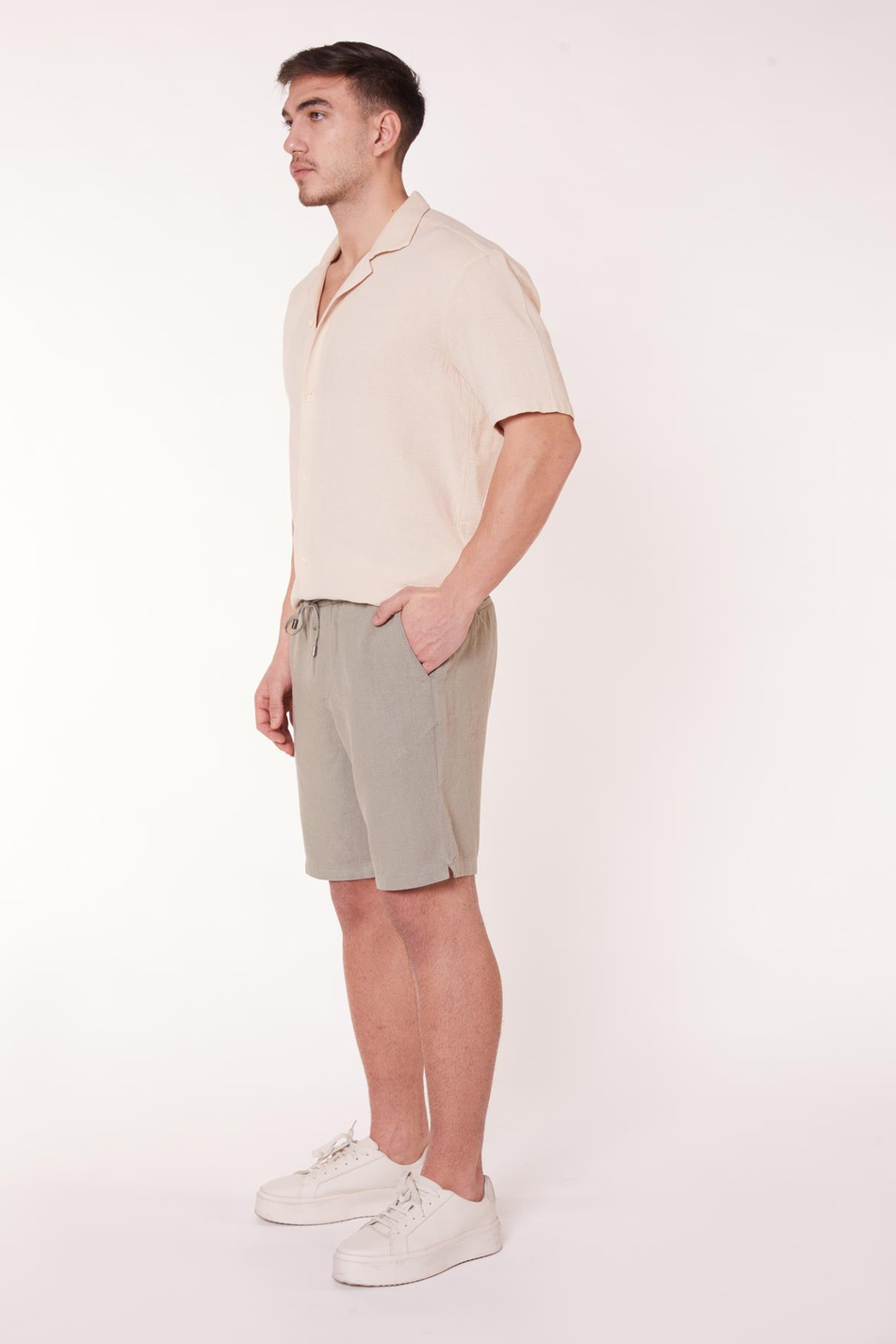 Erkek Beli Lastikli Bağcıklı Keten Karışımlı Slim Fit Jogger Şort Yeşil