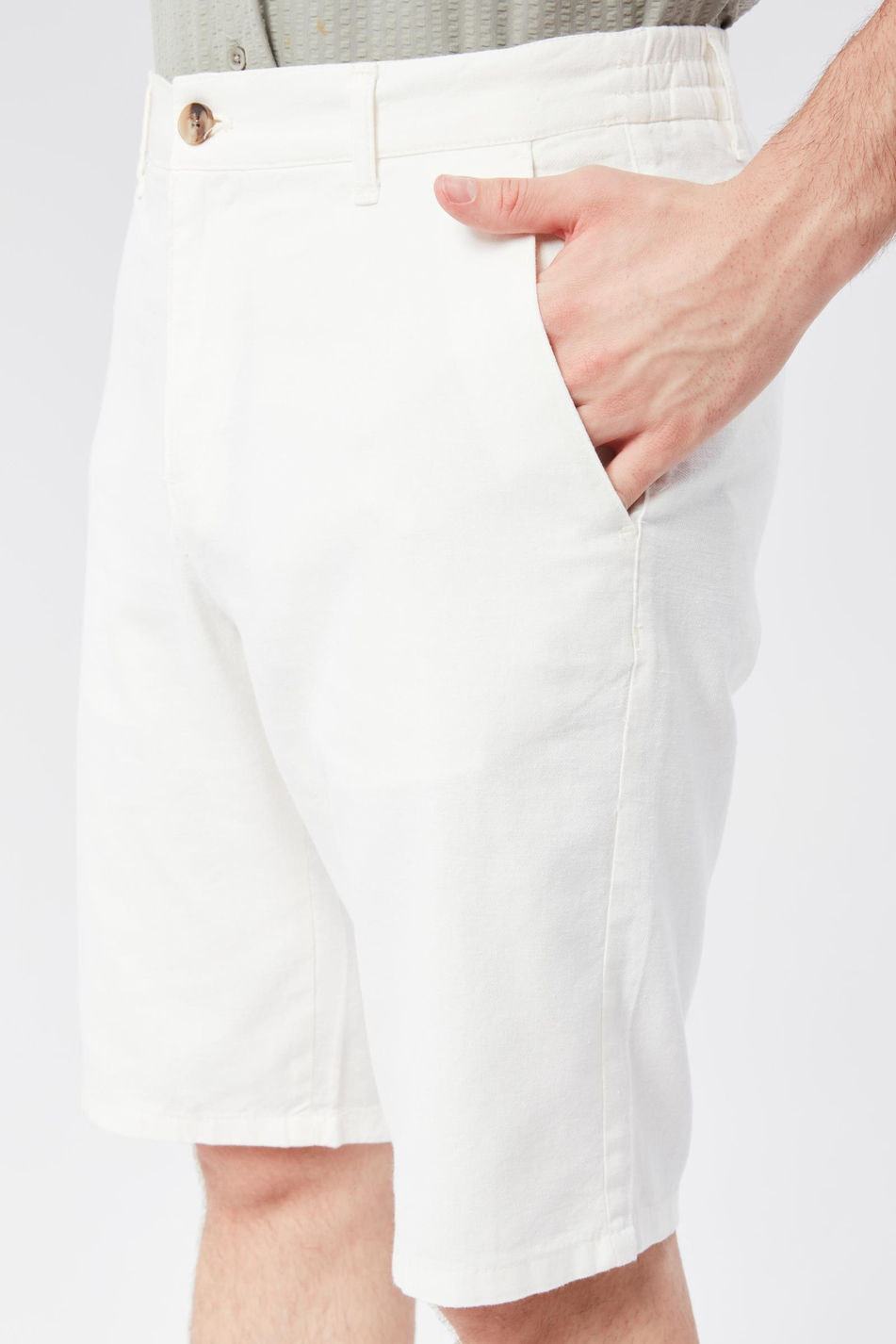 Erkek Beli Yarım Lastikli Keten Pamuk Karışımlı Slim Fit Şort Ekru