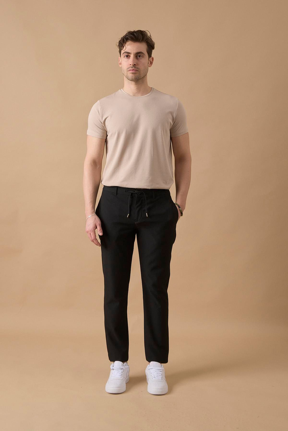 Erkek Slim Fit Beli Bağlamalı Dokulu Siyah Pantolon