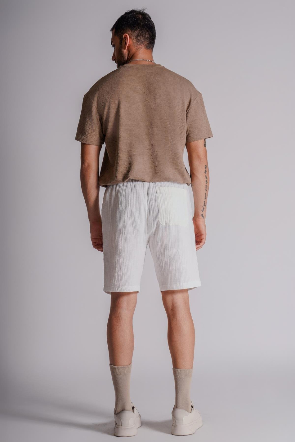 Erkek Yandan Cepli Beli Lastikli  Dokulu Kumaş Relaxed Fit Jogger Şort Ekru