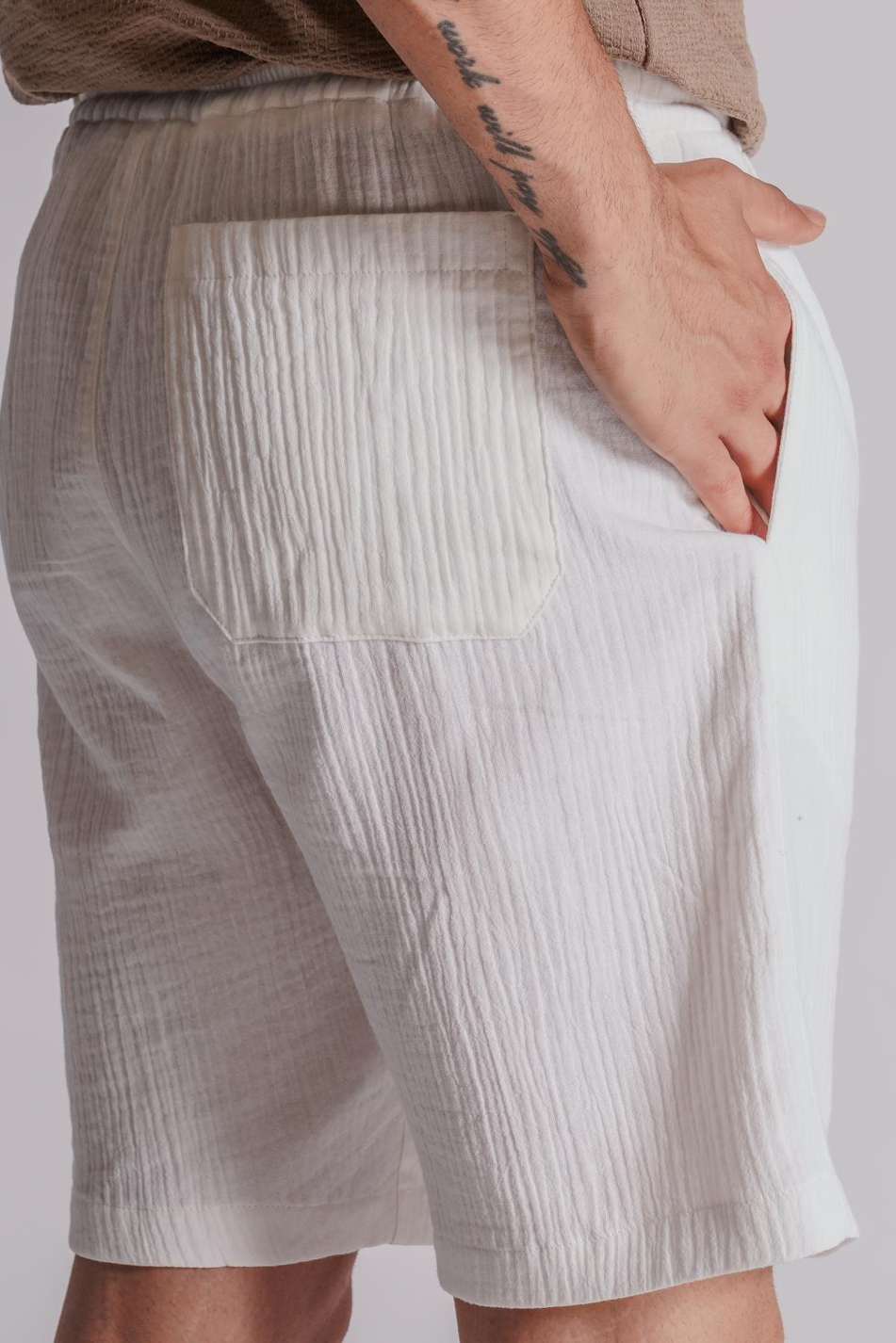 Erkek Yandan Cepli Beli Lastikli  Dokulu Kumaş Relaxed Fit Jogger Şort Ekru