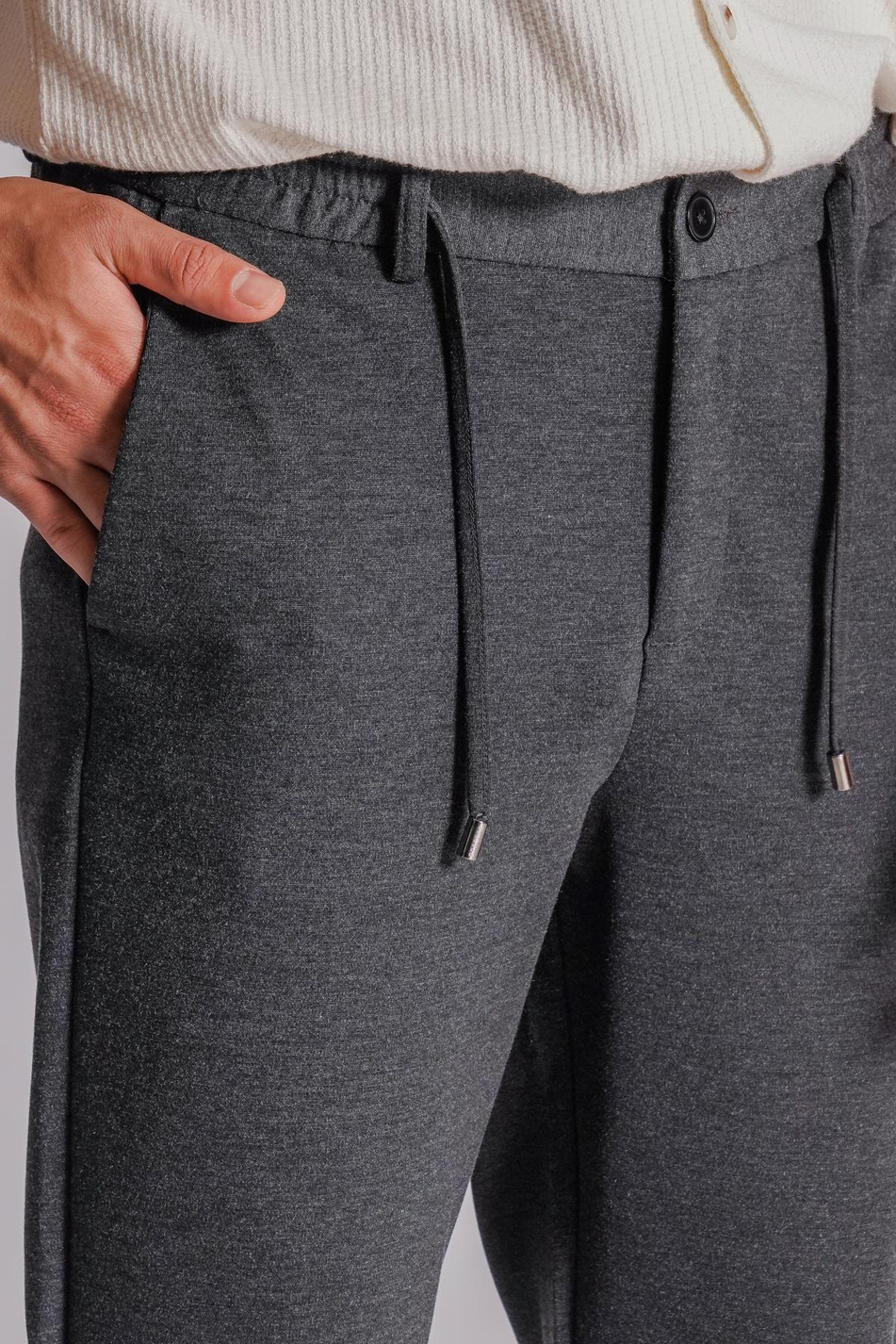 Erkek Yandan Cepli Beli Lastikli Relaxed Fit Chino Pantolon Antrasit