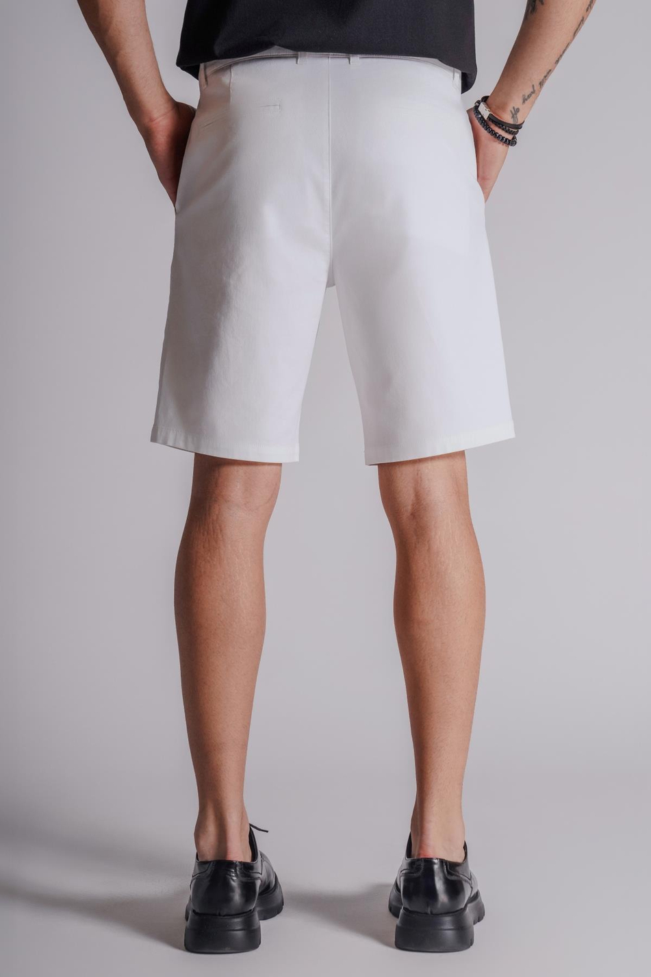 Erkek Yandan Cepli Klasik Bel Relaxed Fit Chino Şort Beyaz