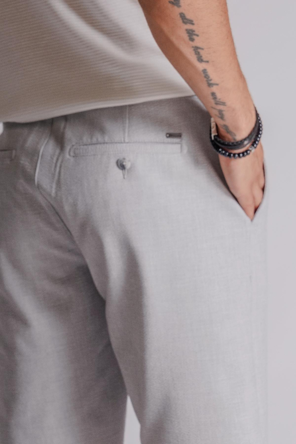 Erkek Yandan Cepli Klasik Bel Slim Fit Chino Şort Gri