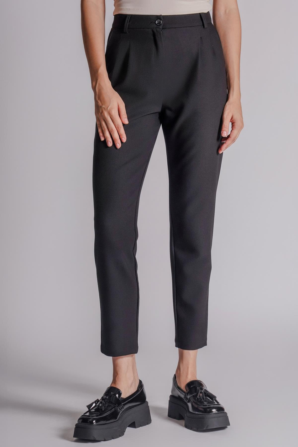 Kadın Yandan Cepli Arka Cep Fleto Beli Lastikli ve Pilili Slim Fit Pantolon Siyah