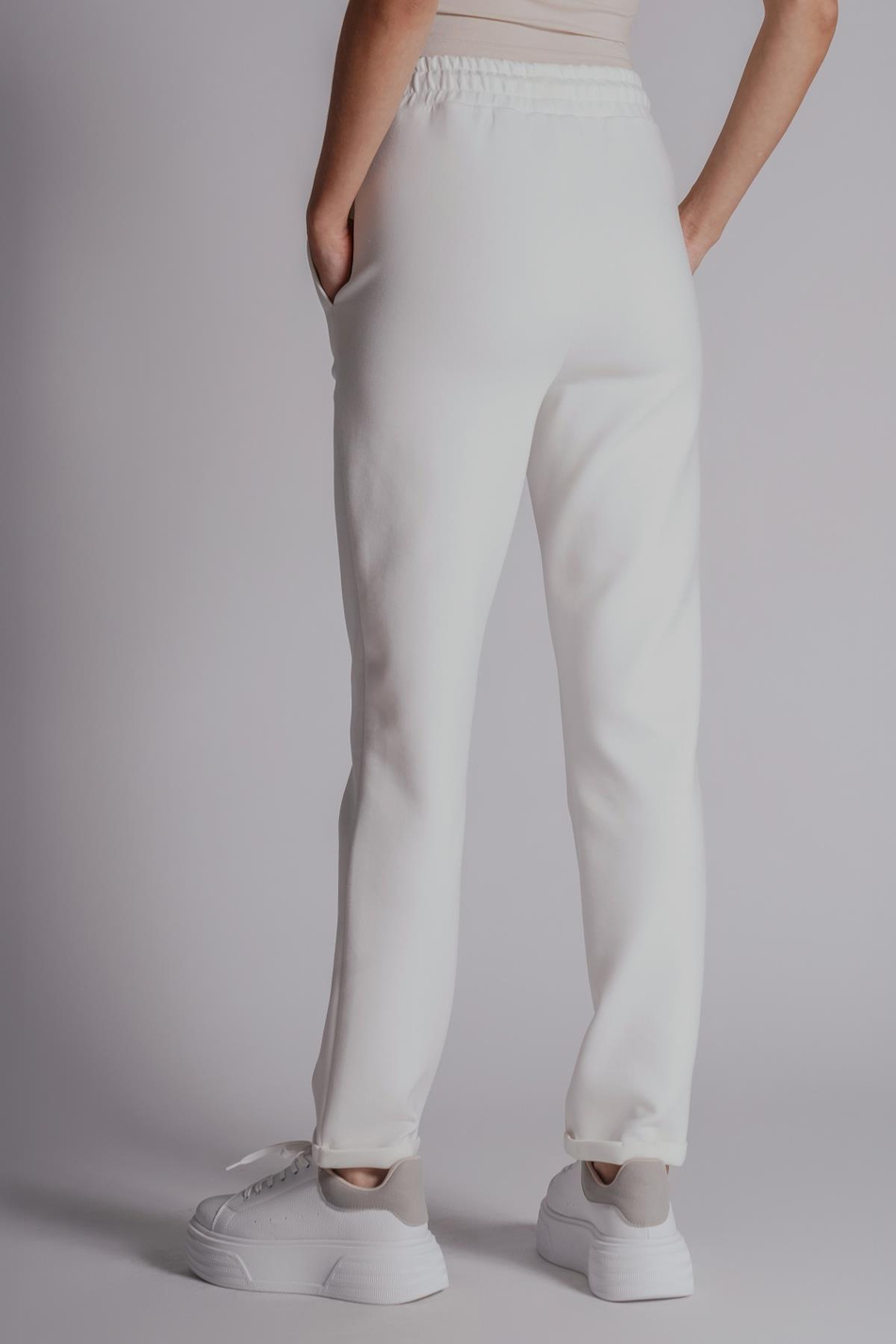 Kadın Yandan Cepli Beli Lastikli Duble Paça Kordonlu Slim Fit Jogger Pantolon Beyaz