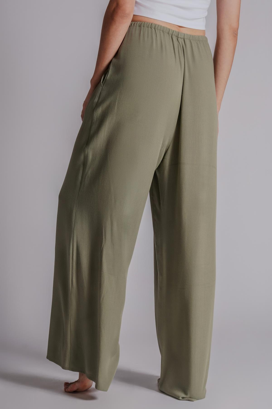 Kadın Yandan Cepli Beli Lastikli Relaxed Fit Pantolon Haki